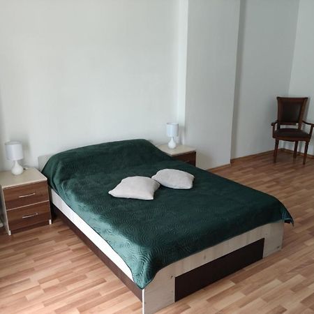 Christie'S 3 Central Apartment To Bucarest Bagian luar foto