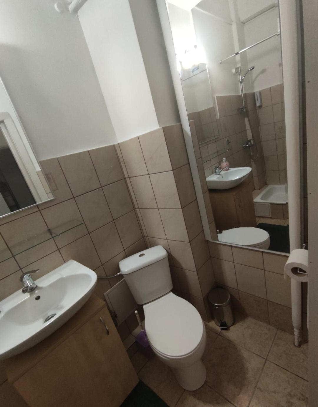 Christie'S 3 Central Apartment To Bucarest Bagian luar foto